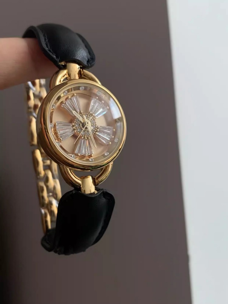 Orologio da Polso di Lusso per - Home Office Design Ideas recensione e prezzo